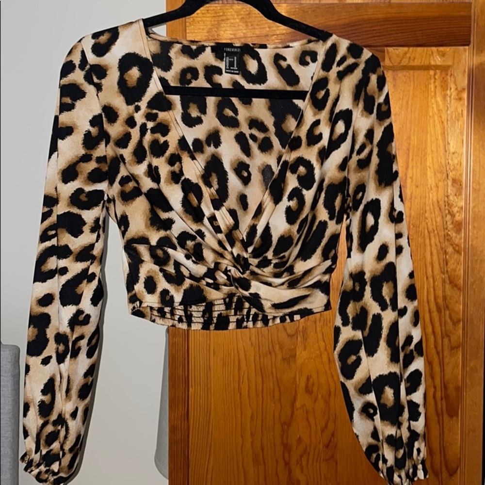 Forever 21 Leopard crop